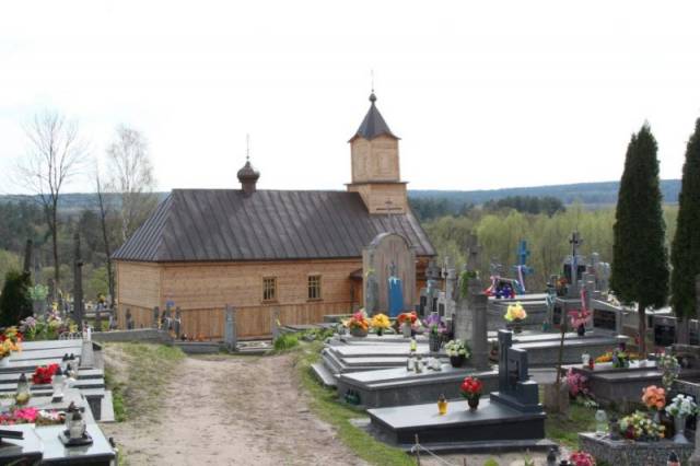 Kaplica cmentarna pw.  Matki Boskiej Opiekuńczej w  Mielniku