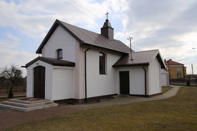 Kaplica pw. Matki Boskiej Częstochowskiej w Bujakach 
